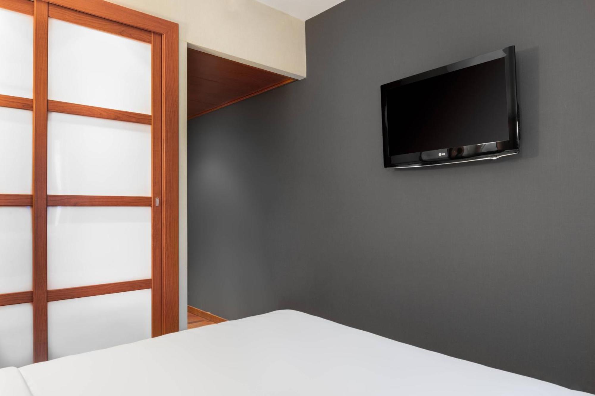 Ac Hotel Ponferrada By Marriott Exterior foto